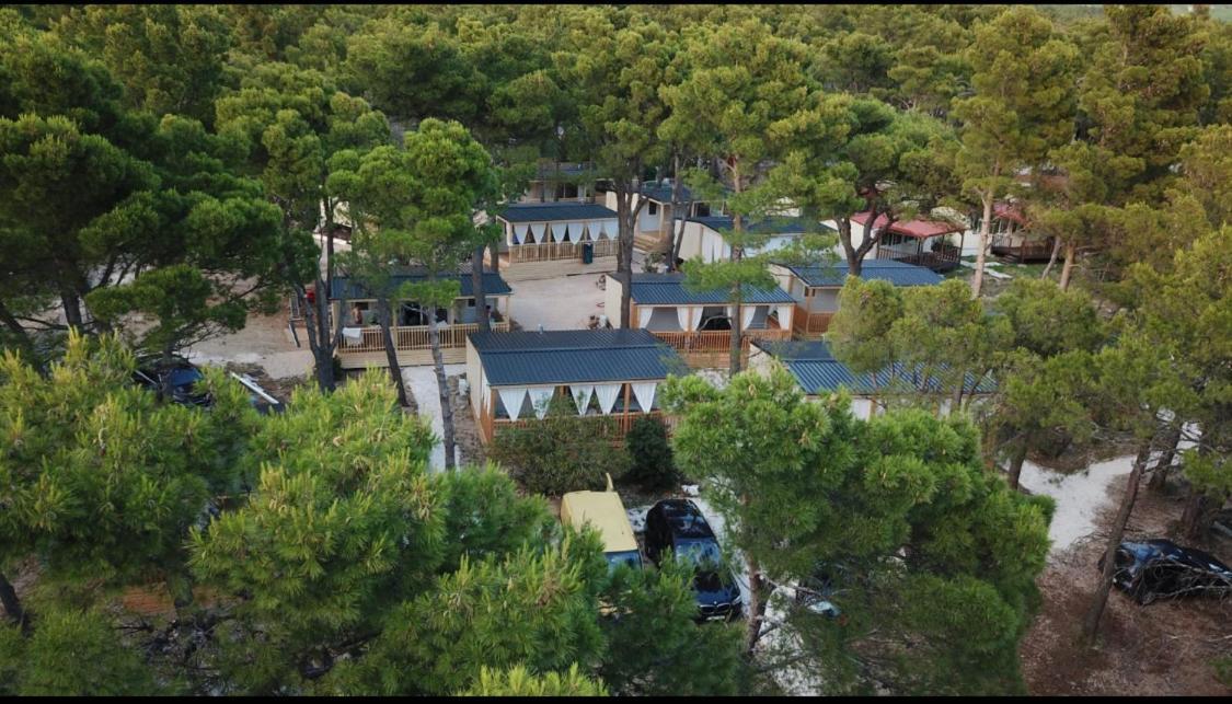 Oaza Mira Mobile Houses - Camp Basko Polje #Bestoffer 巴什卡沃达 外观 照片